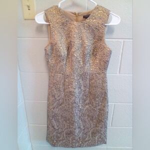 Ann Taylor Gold Floral Abstract Sheath Dress.  Size 00P